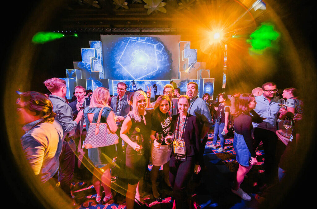 10 Reasons a Roving Photographer Makes Your Event More Engaging